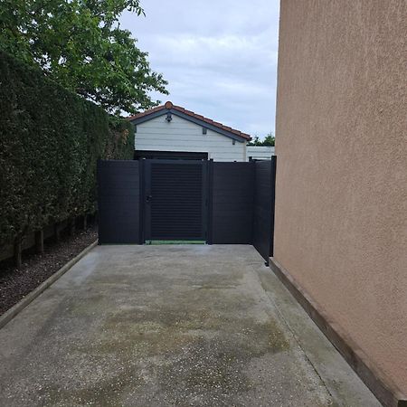 Hebergement Privee Jaccuzzi En Supplement Saint-Clair-du-Rhone Zewnętrze zdjęcie